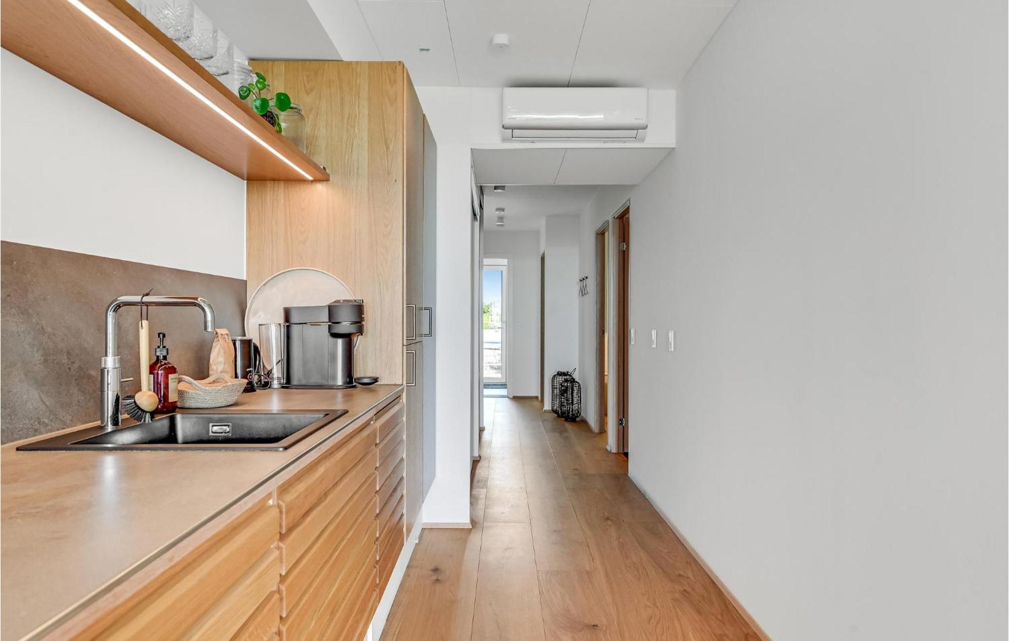 3 Bedroom Nice Apartment In แคร์เทอมินเนอ ภายนอก รูปภาพ