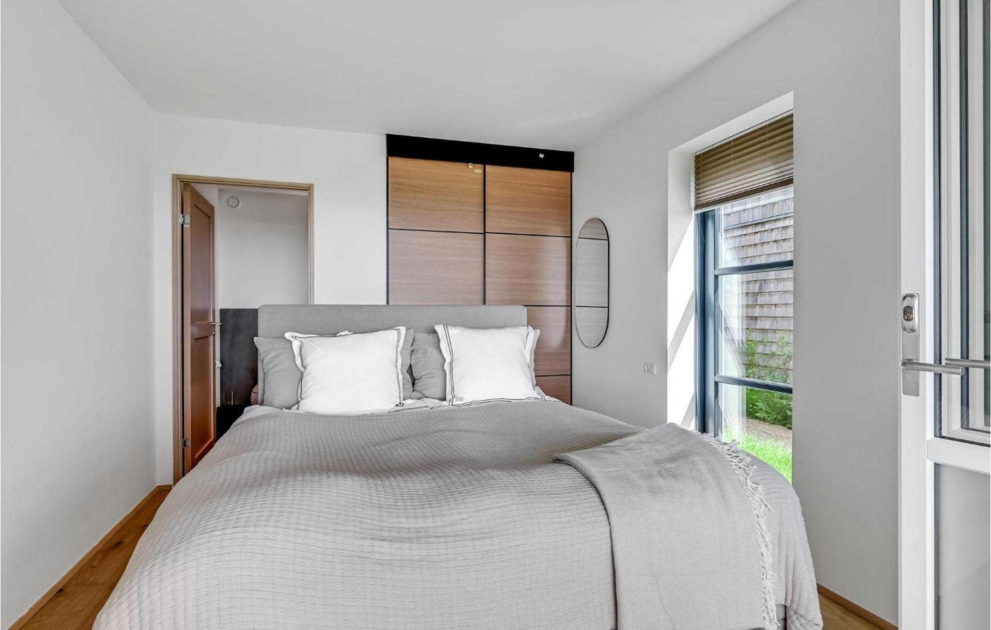 3 Bedroom Nice Apartment In แคร์เทอมินเนอ ภายนอก รูปภาพ