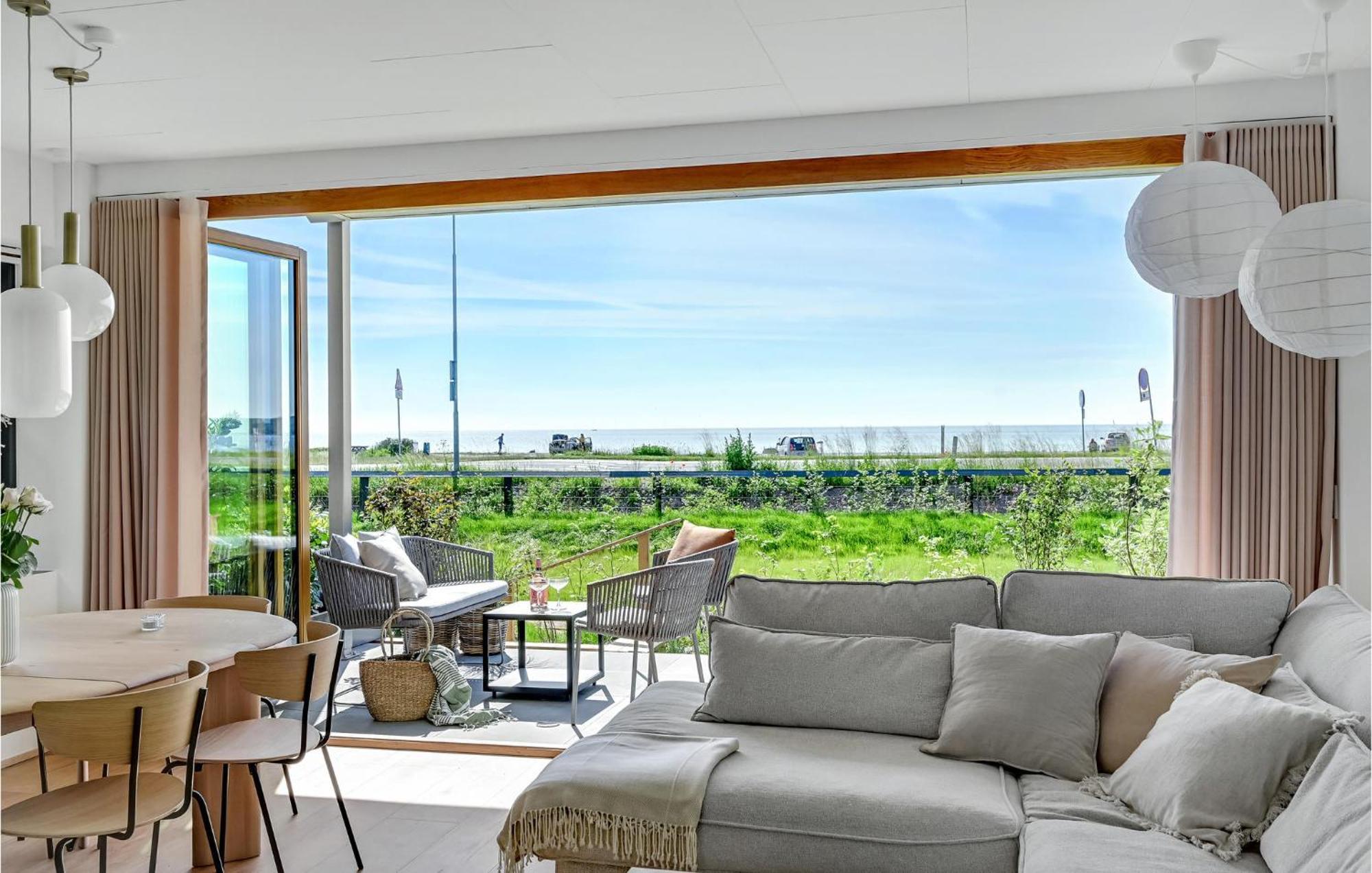 3 Bedroom Nice Apartment In แคร์เทอมินเนอ ภายนอก รูปภาพ